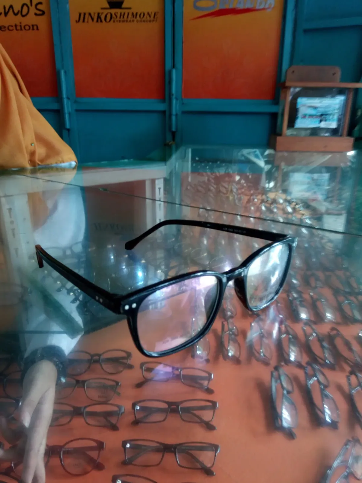 OPTIK PRISMA LENS