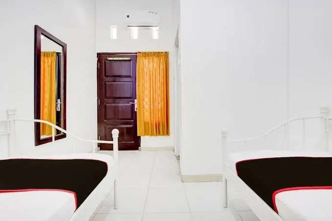 OYO 94650 Guest House Sakinah