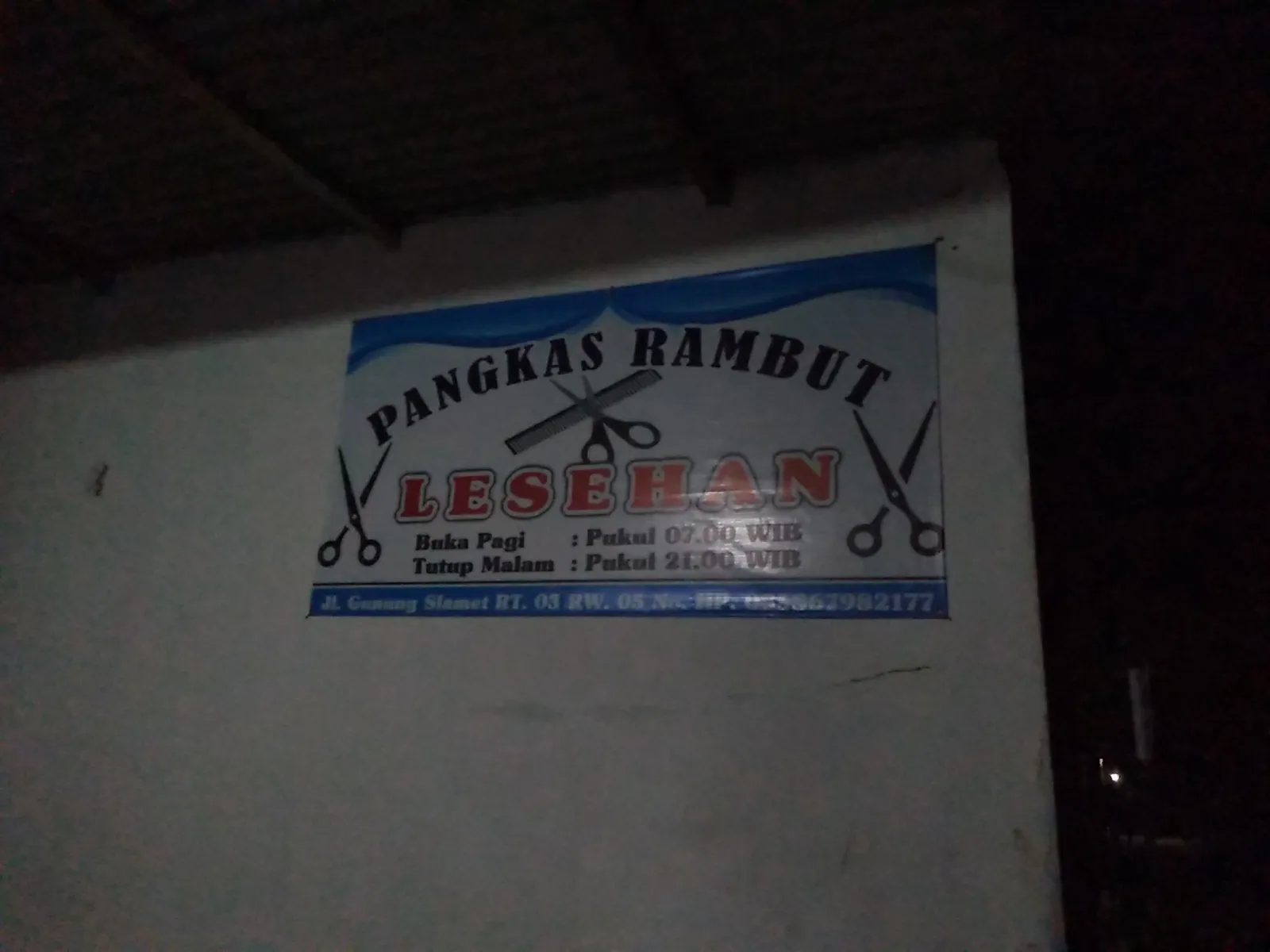 Pangkas Rambut Lesehan