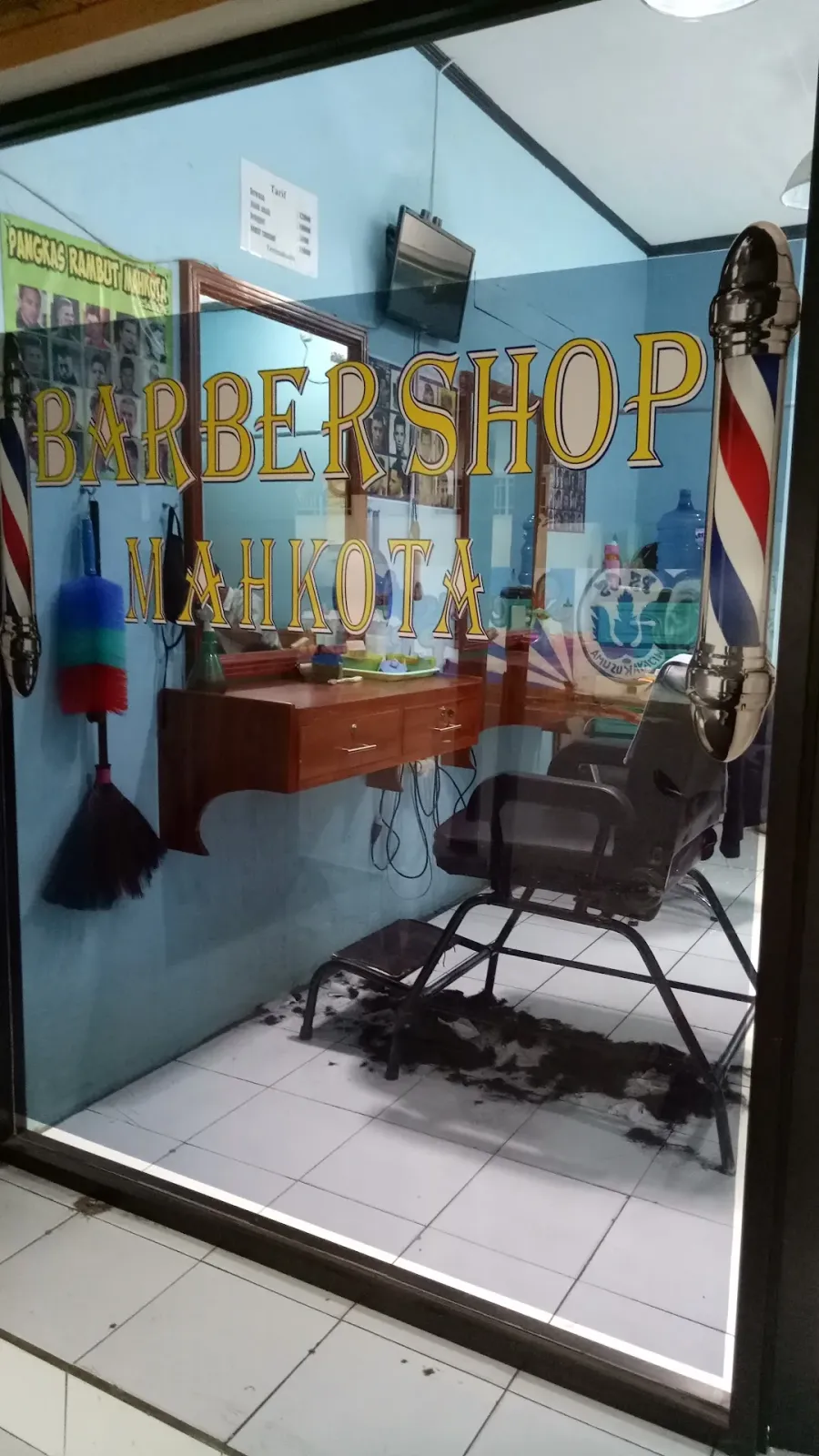 Mahkota Haircut