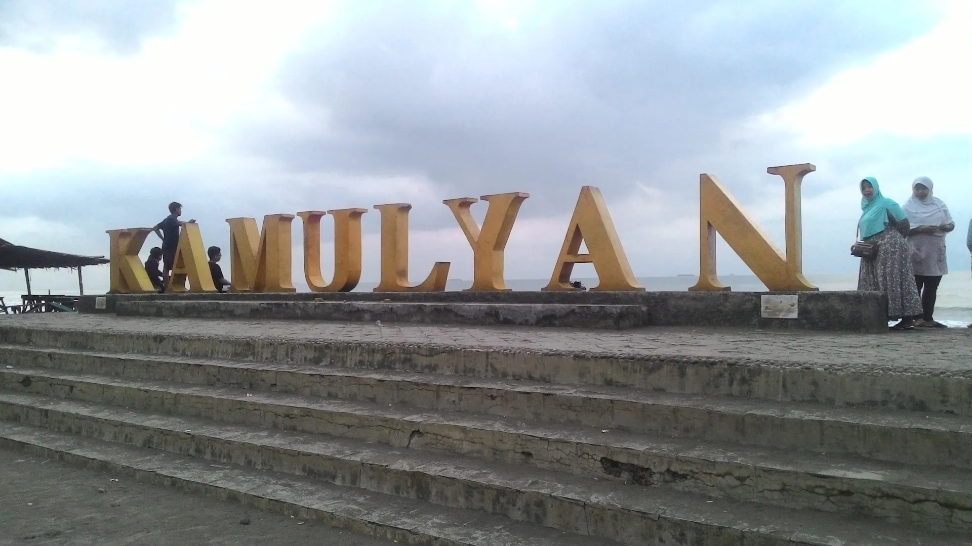 Kamulyan Beach