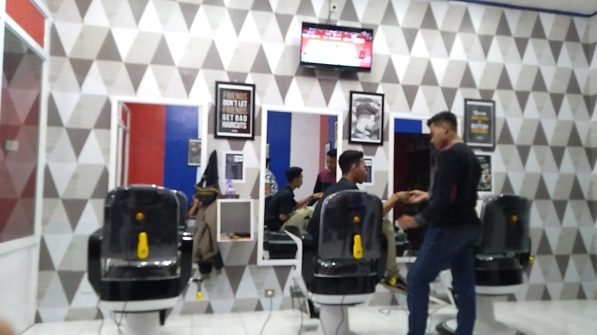 Paris Barbershop Donan