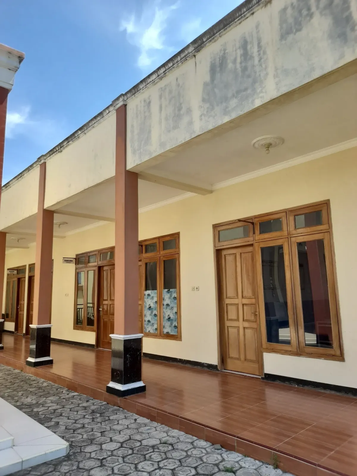 Paud Makarios Wangon