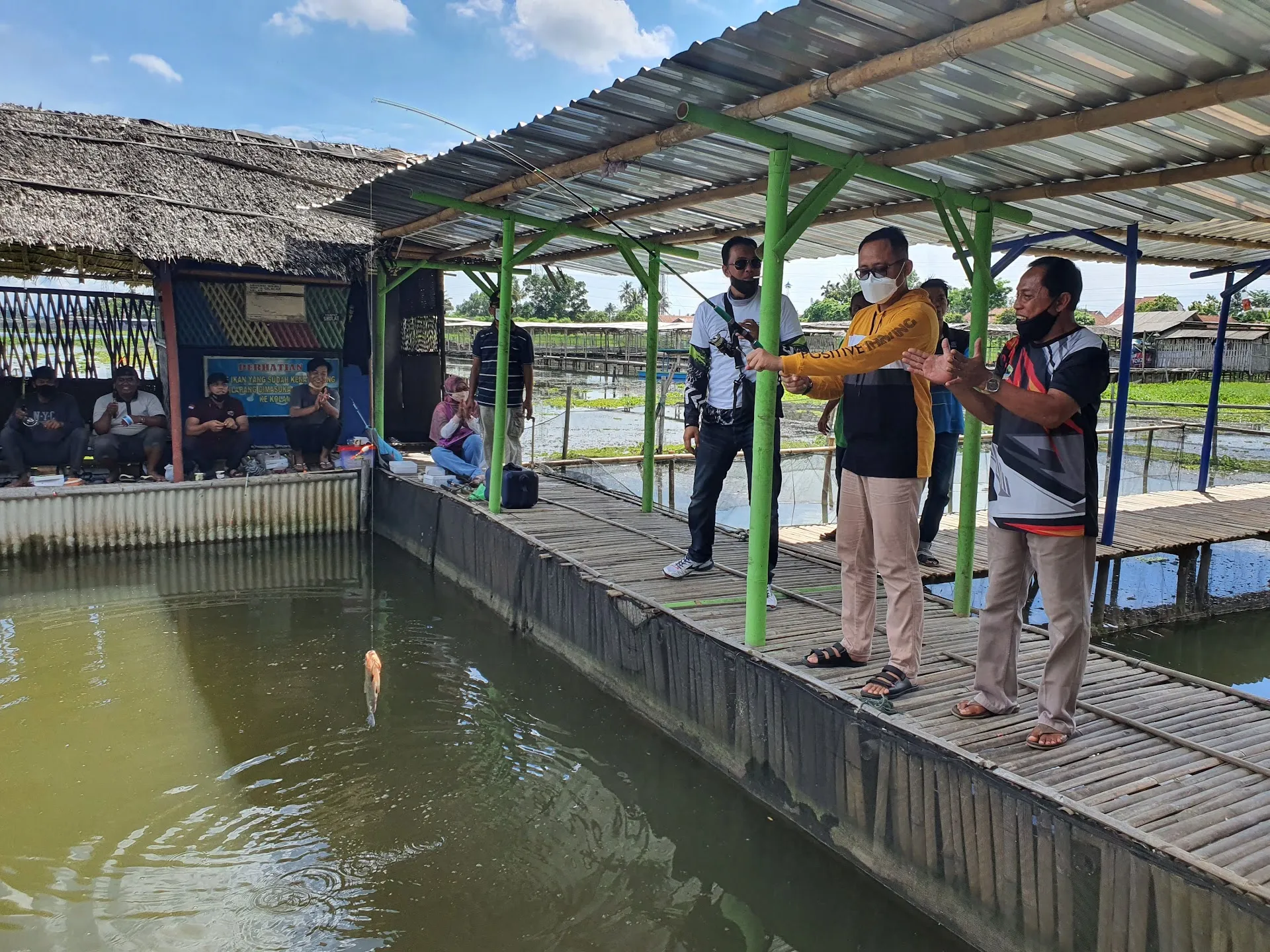 Rizqi Fishing & Cafe