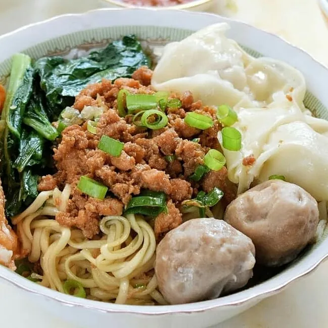 PEMPEK Dan Mie ayam Bangka ARETTA