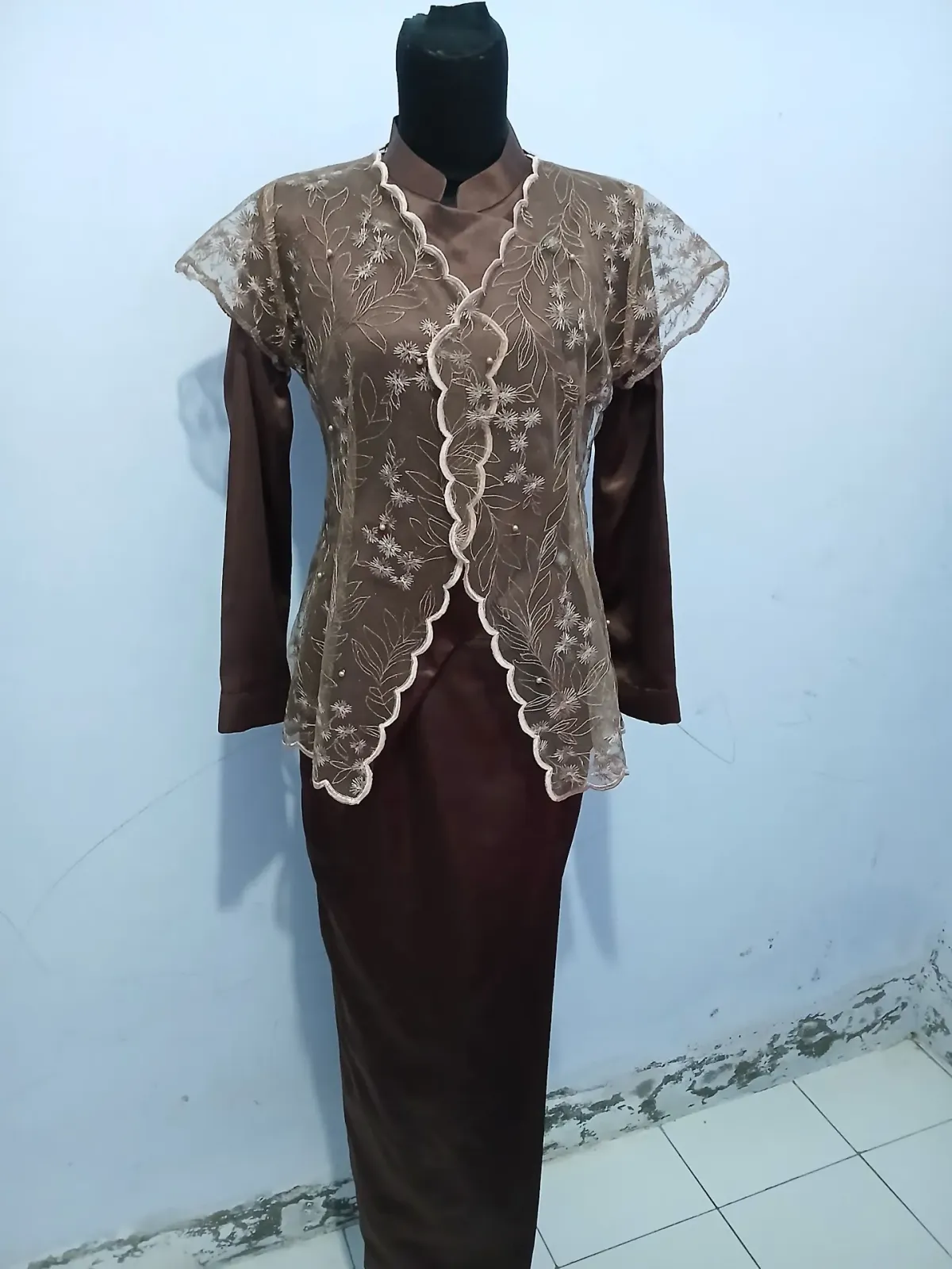 Penjahit Hasna Busana ( Pak Jono) Blok S No. 37