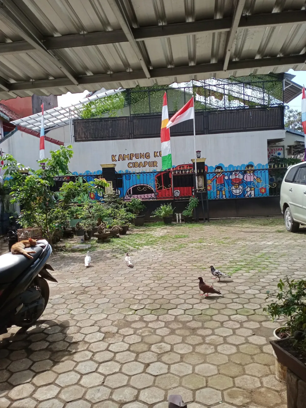 Penjahit Ibu Siti Chasbiyah