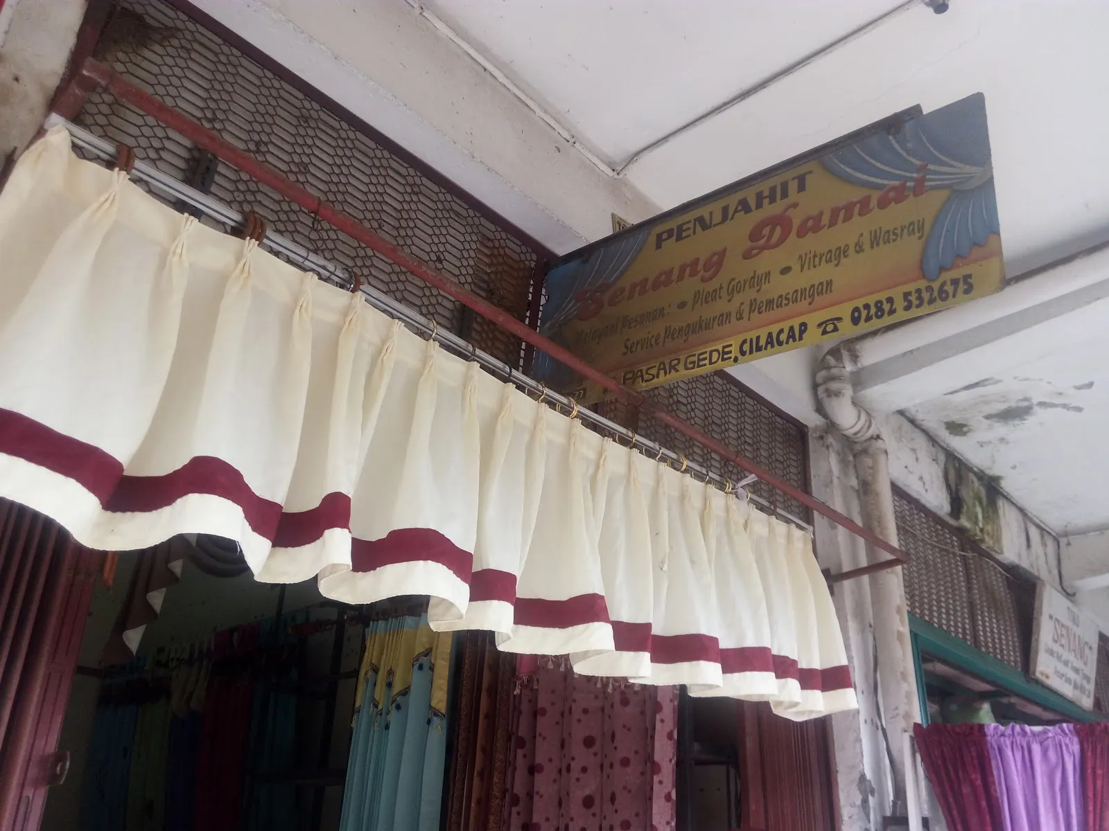 Penjahit Senang Damai