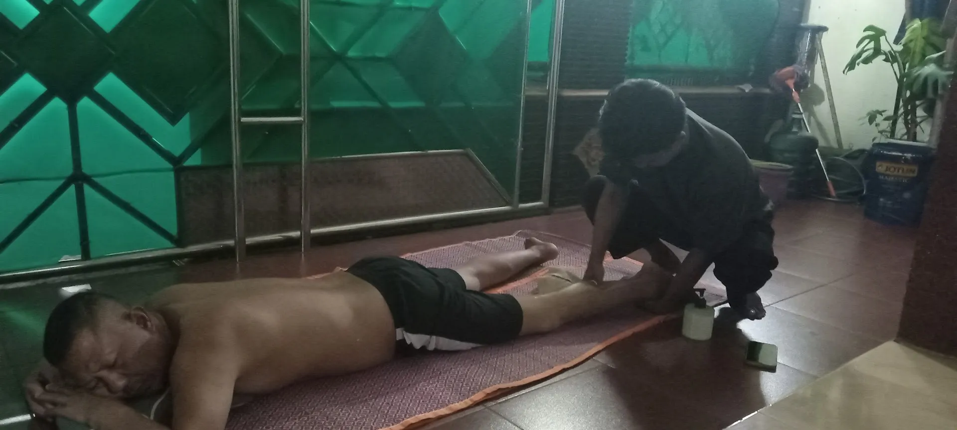 Pijat Bu Slamet