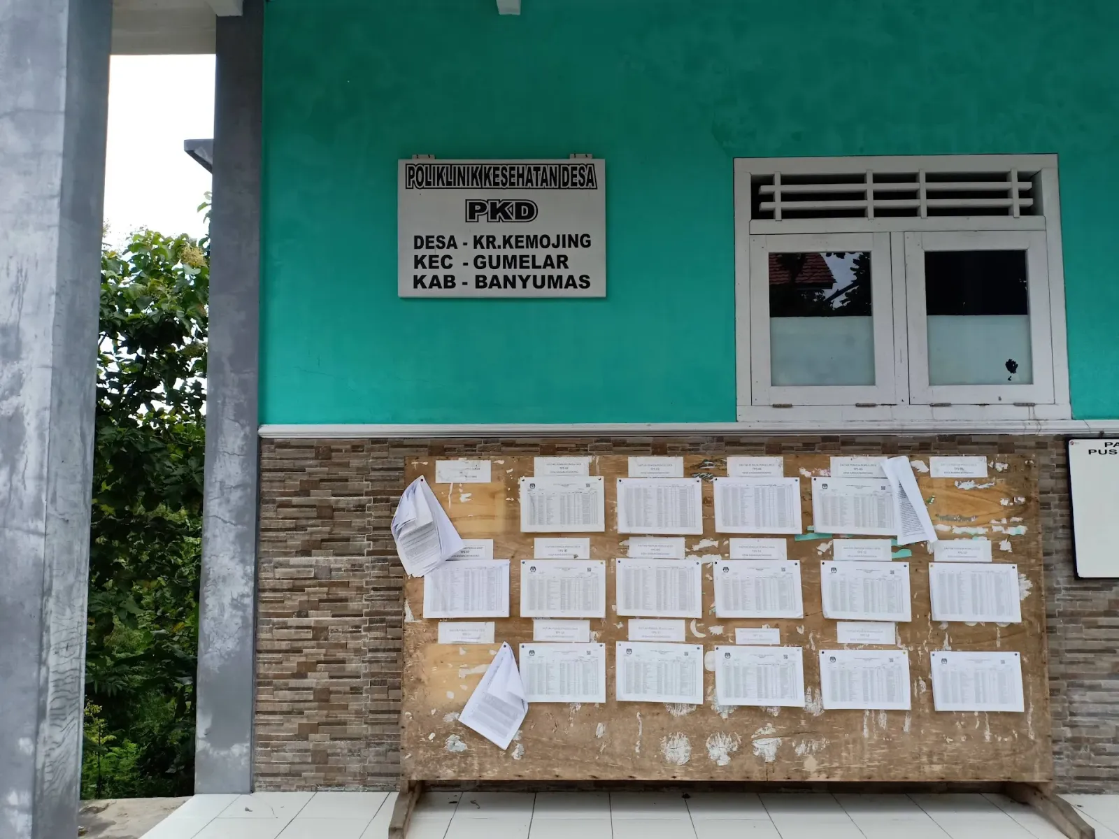 Poliklinik Kesehatan Desa