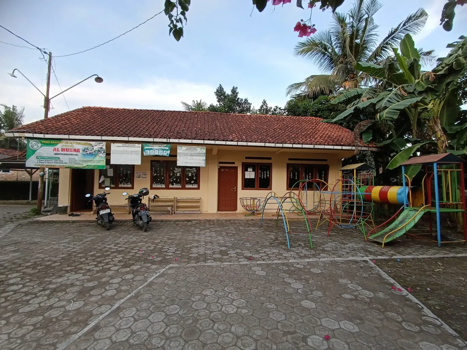 pondok alhusna