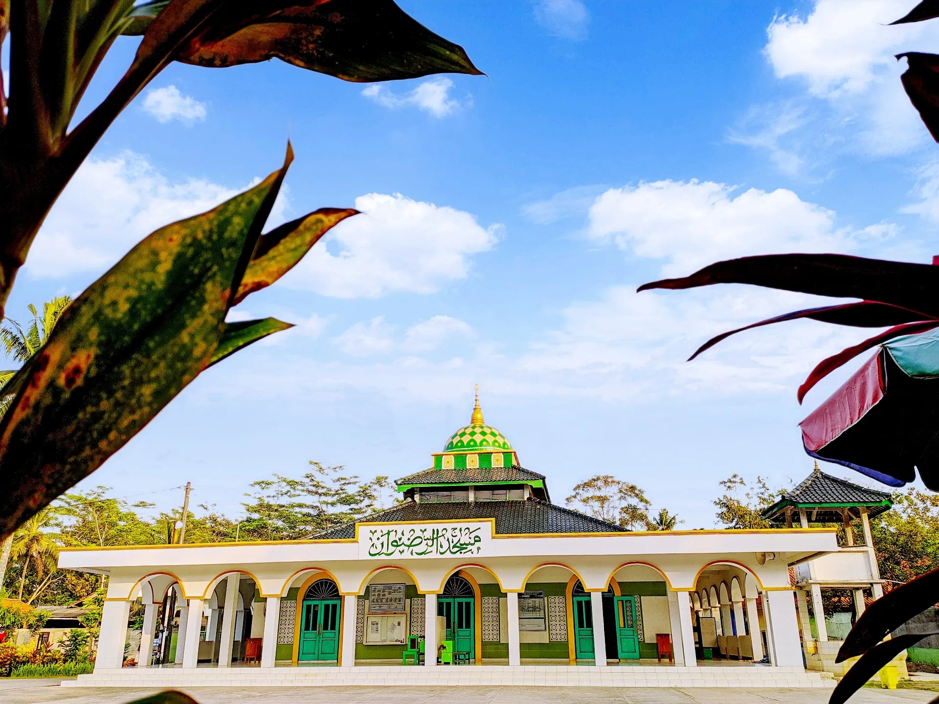 Pondok Pesantren Ar-Ridwan Kalisabuk.