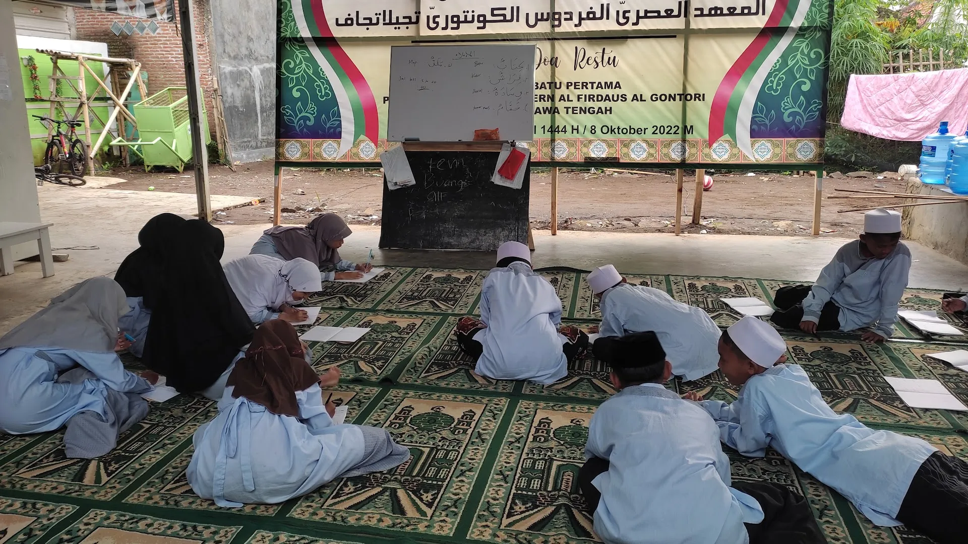 Pondok Pesantren Modern Al Firdaus Al Gontori