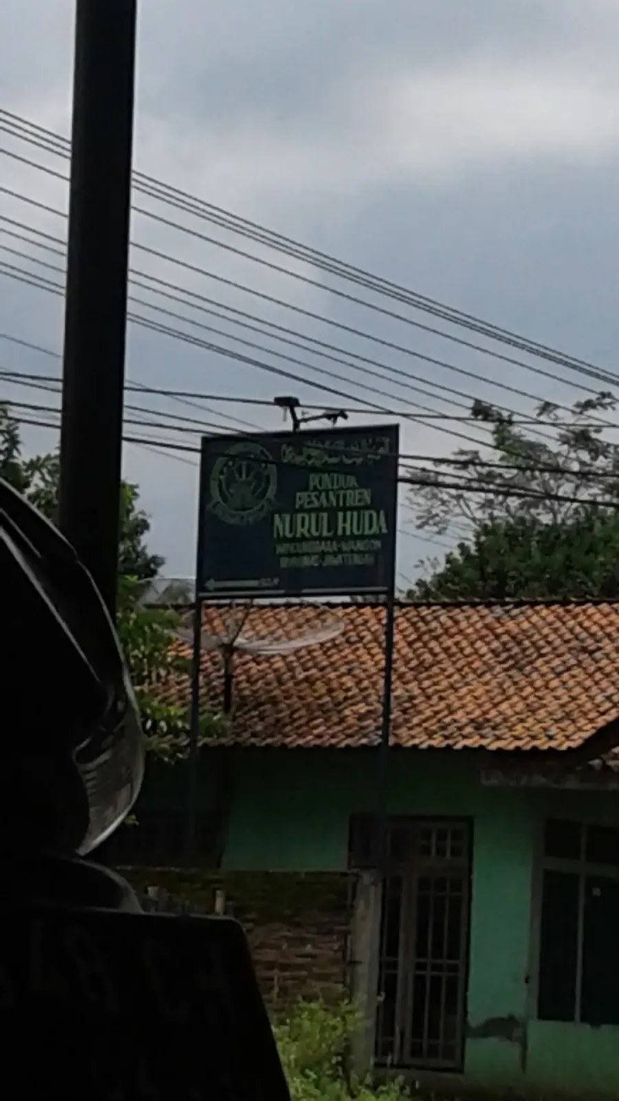 Pondok Pesantren Nuru-Zawawi