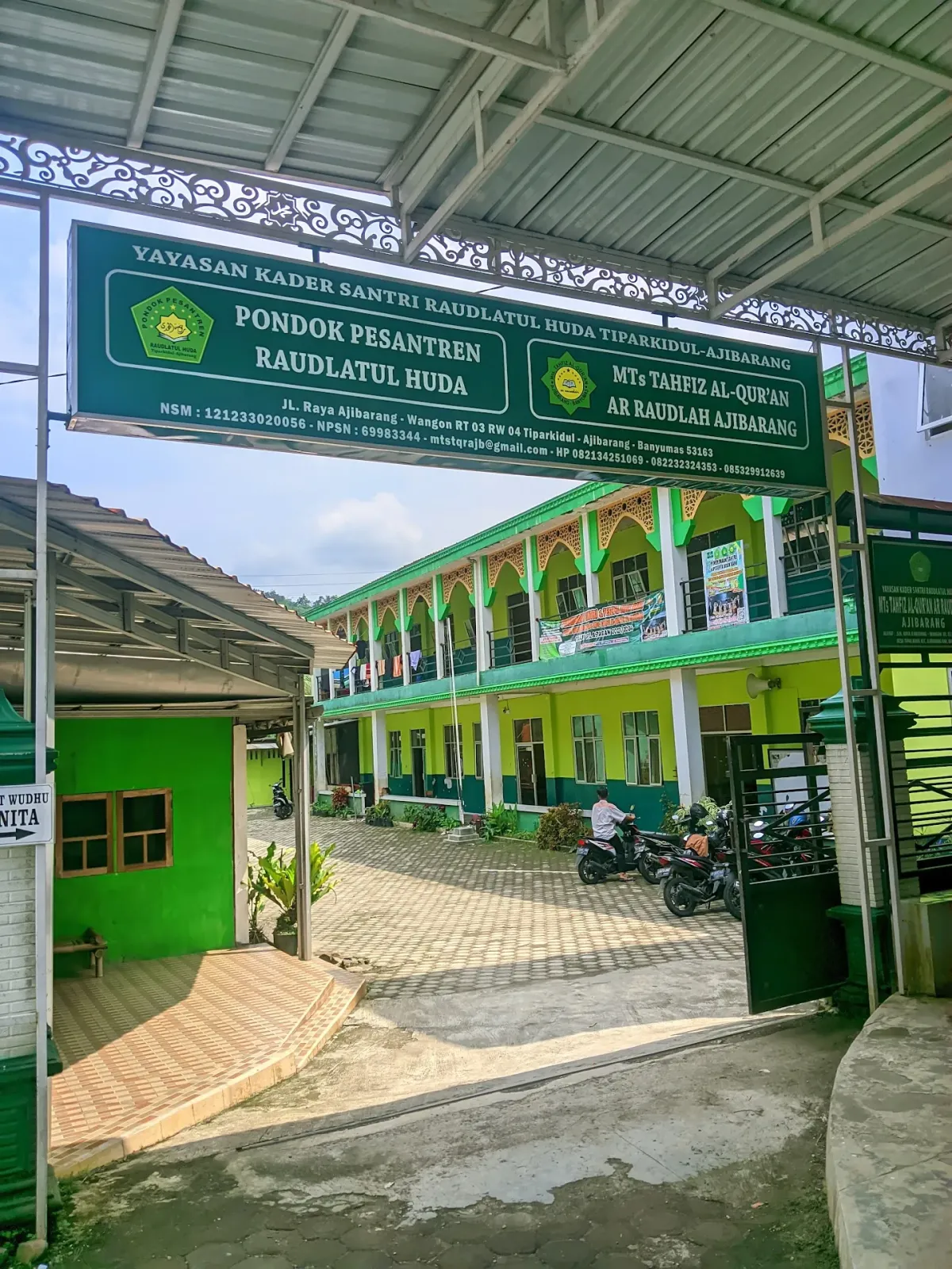 Pondok Pesantren Raudlatul Huda Tipar Kidul