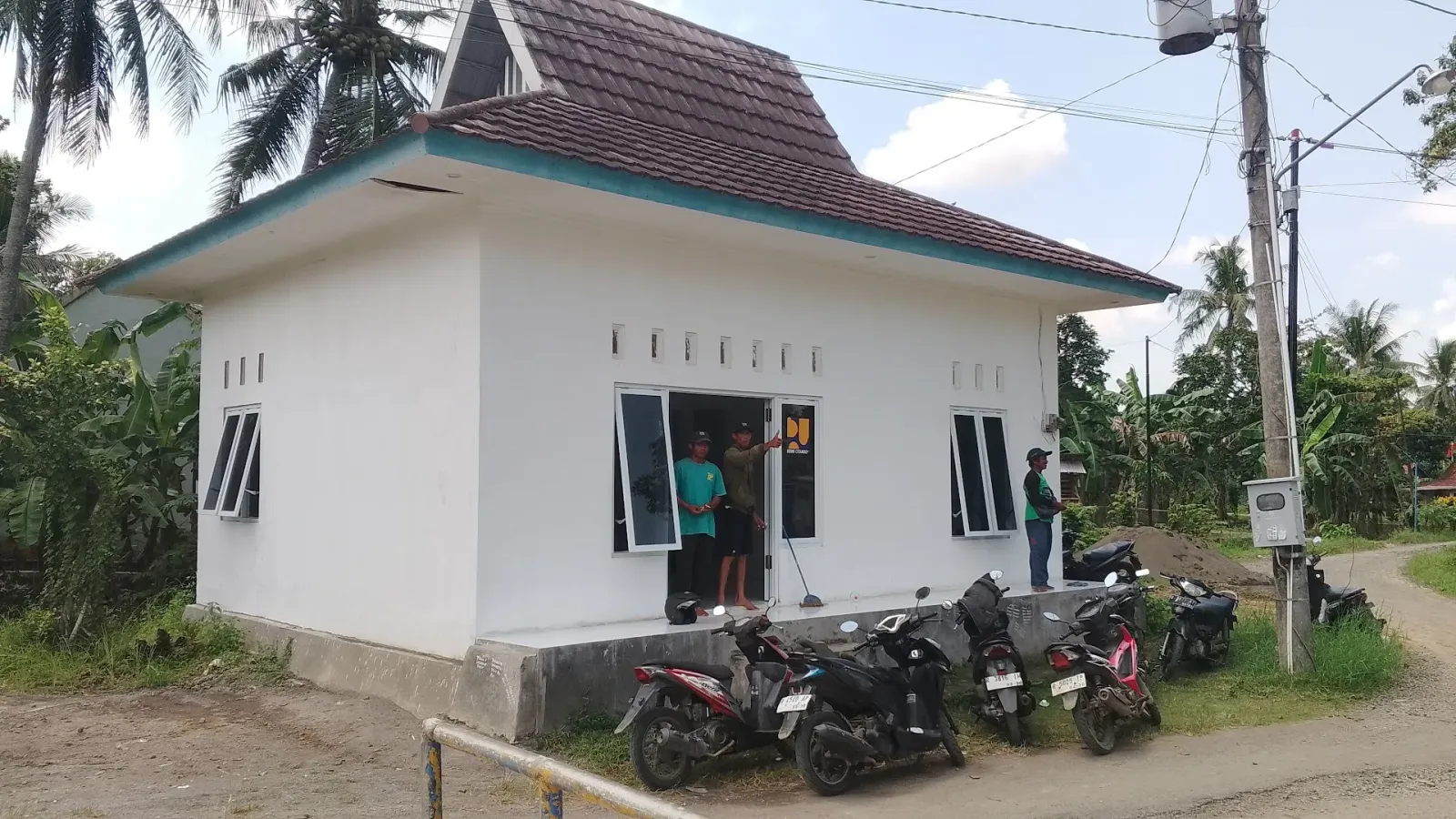 Pos Kemantren pengairan Kawunganten 2