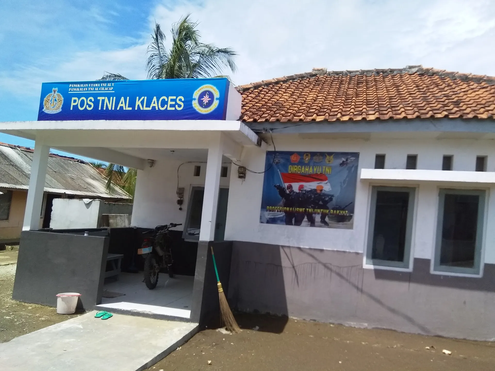 Pos PI kampung laut