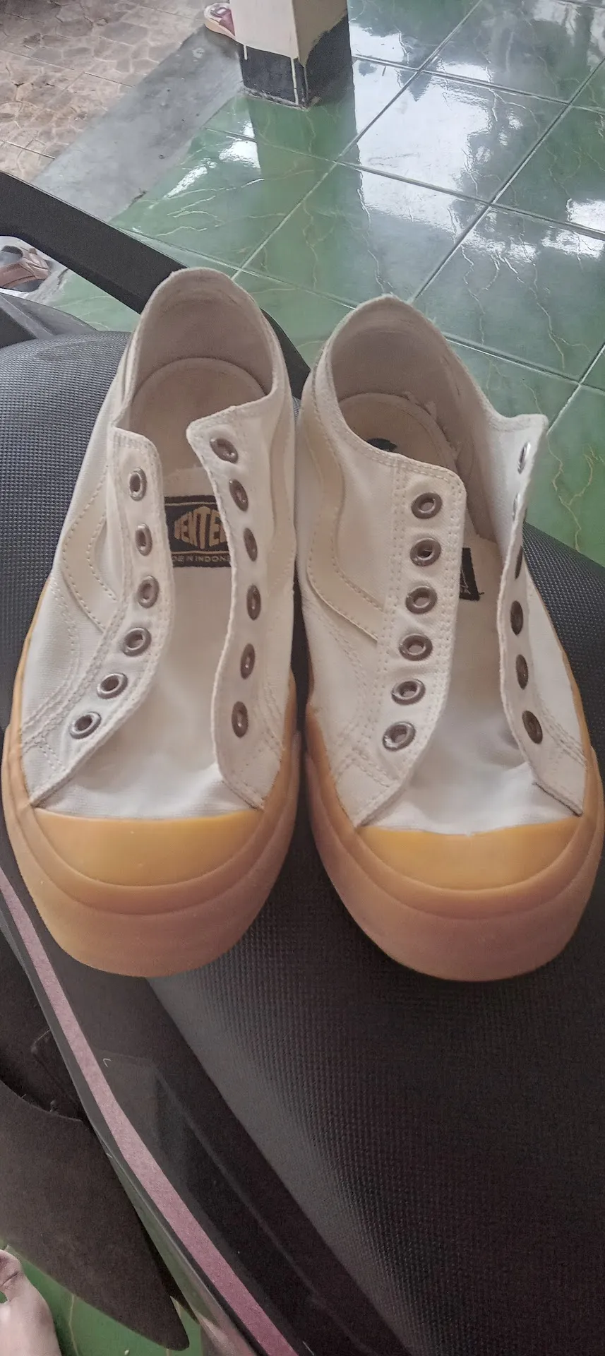 Potentia shoes clean