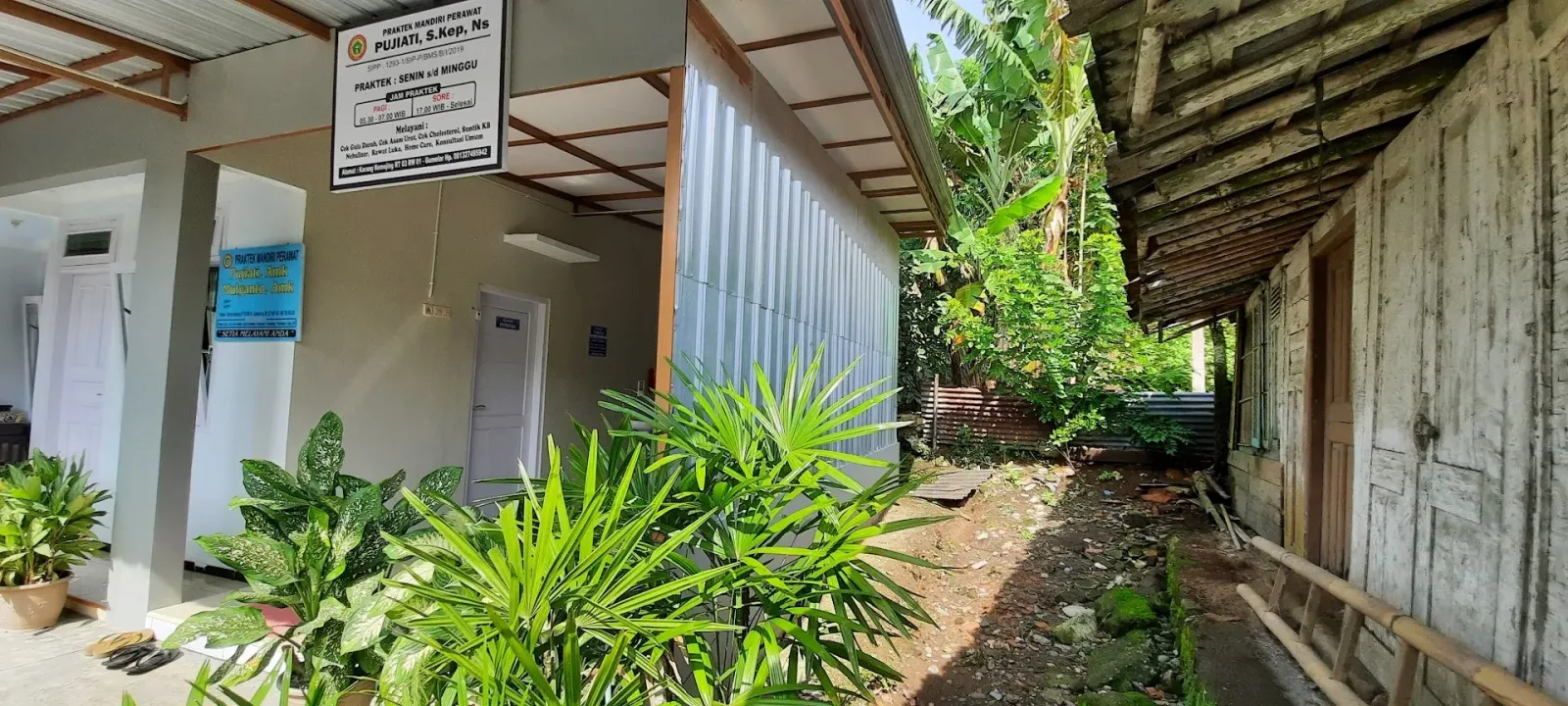 Praktek mandiri perawat Pujiati S. Kep, Ners