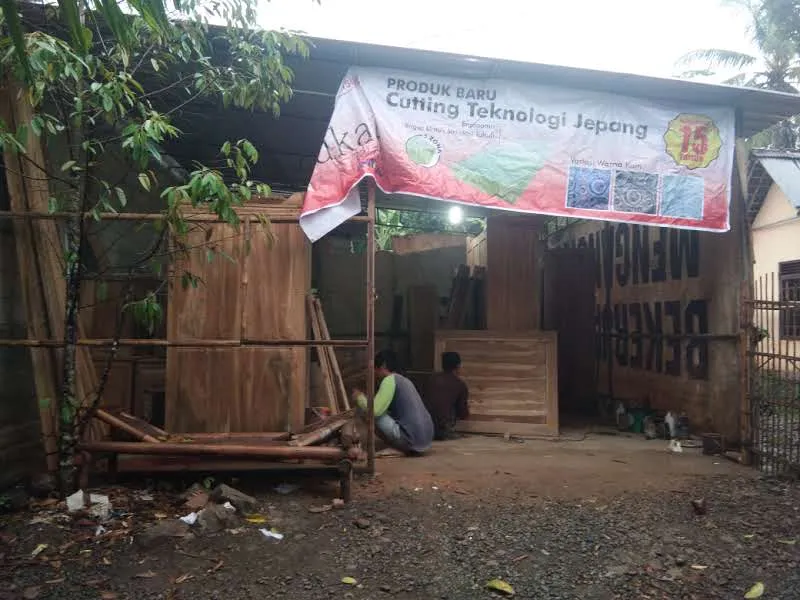 PRIDA gudang furniture
