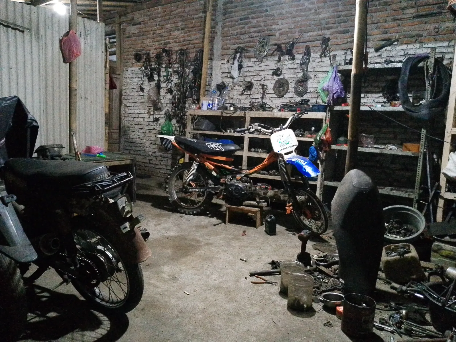 Q motor parts