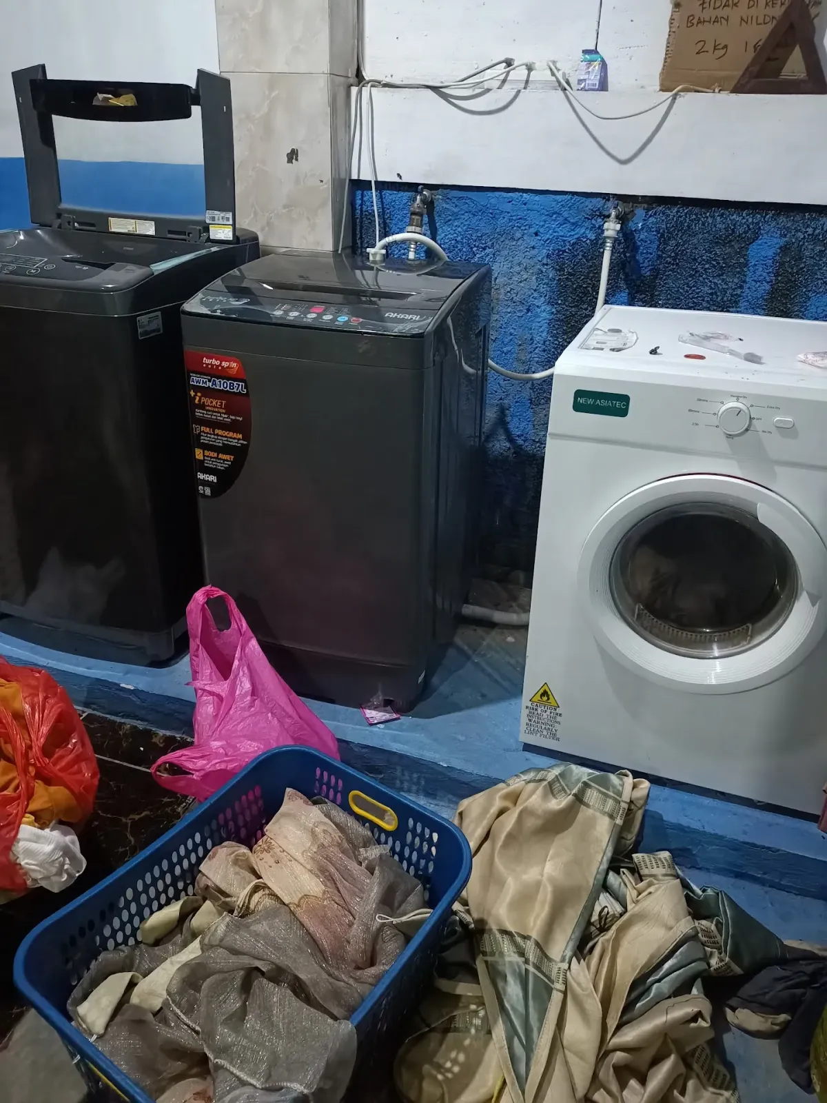 Qeena Laundry