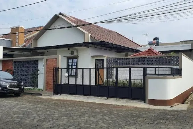 RaYa GuestHouse Pool - Four-Bedroom House