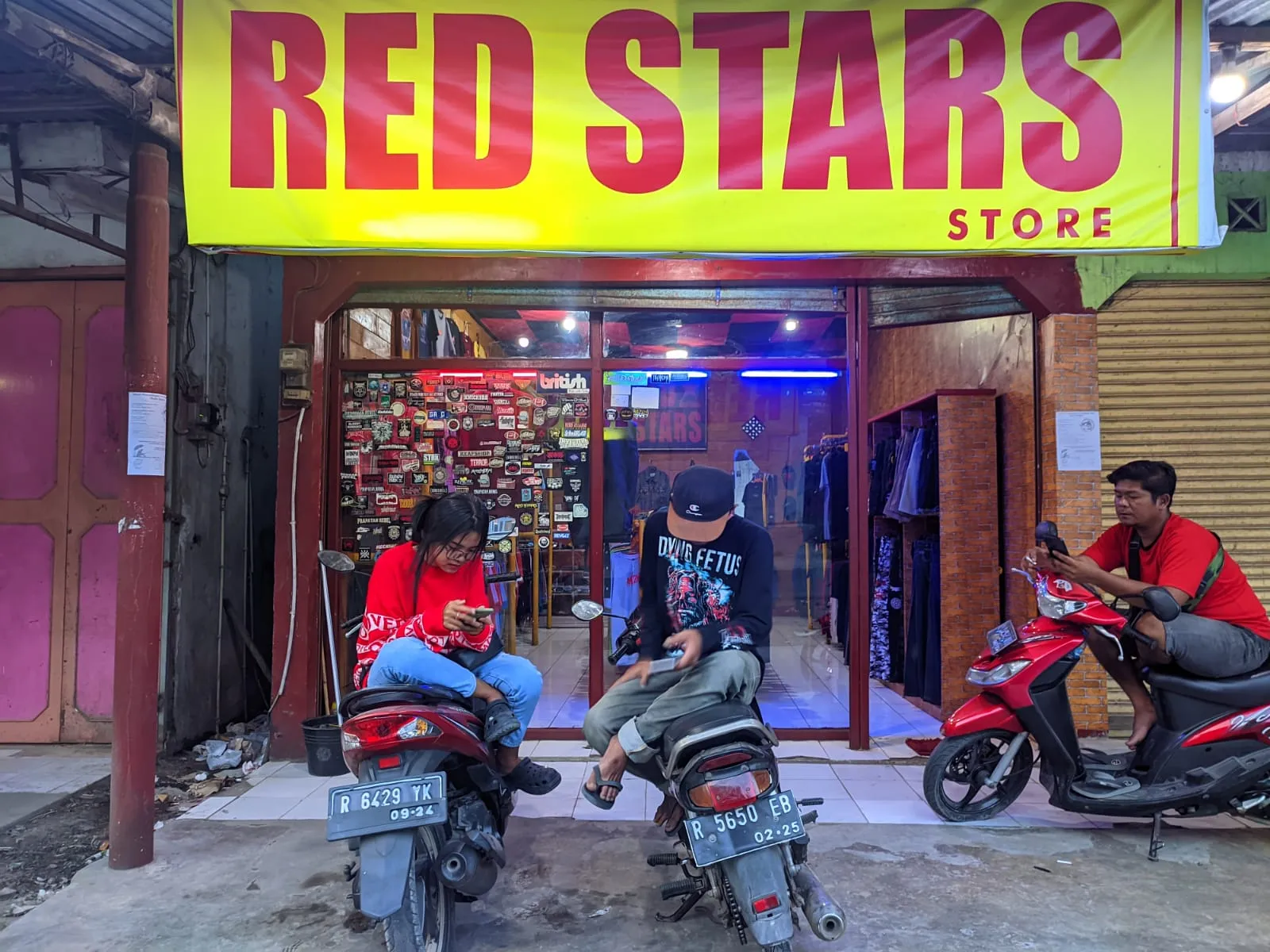 Red Stars Distro