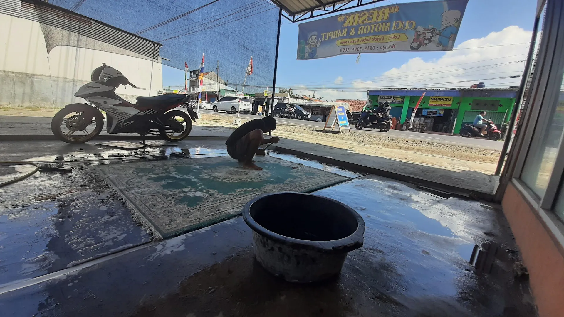 Resik cuci motor dan karpet