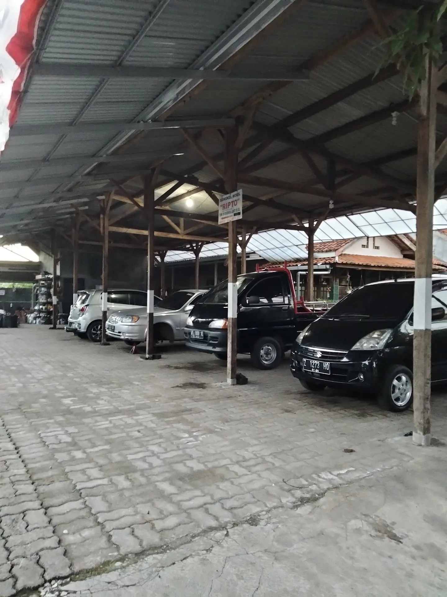 Ripto Motor - Bengkel Mobil