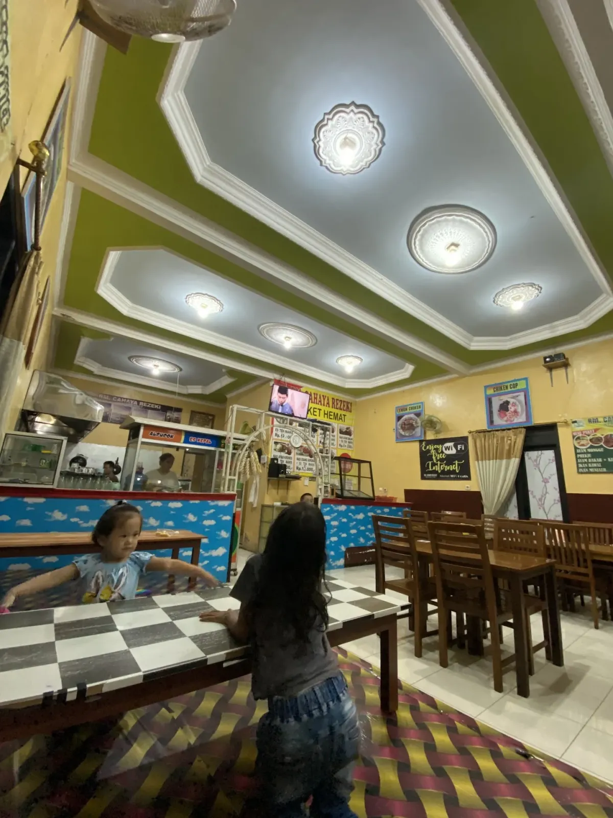 RM Cahaya Rezeky