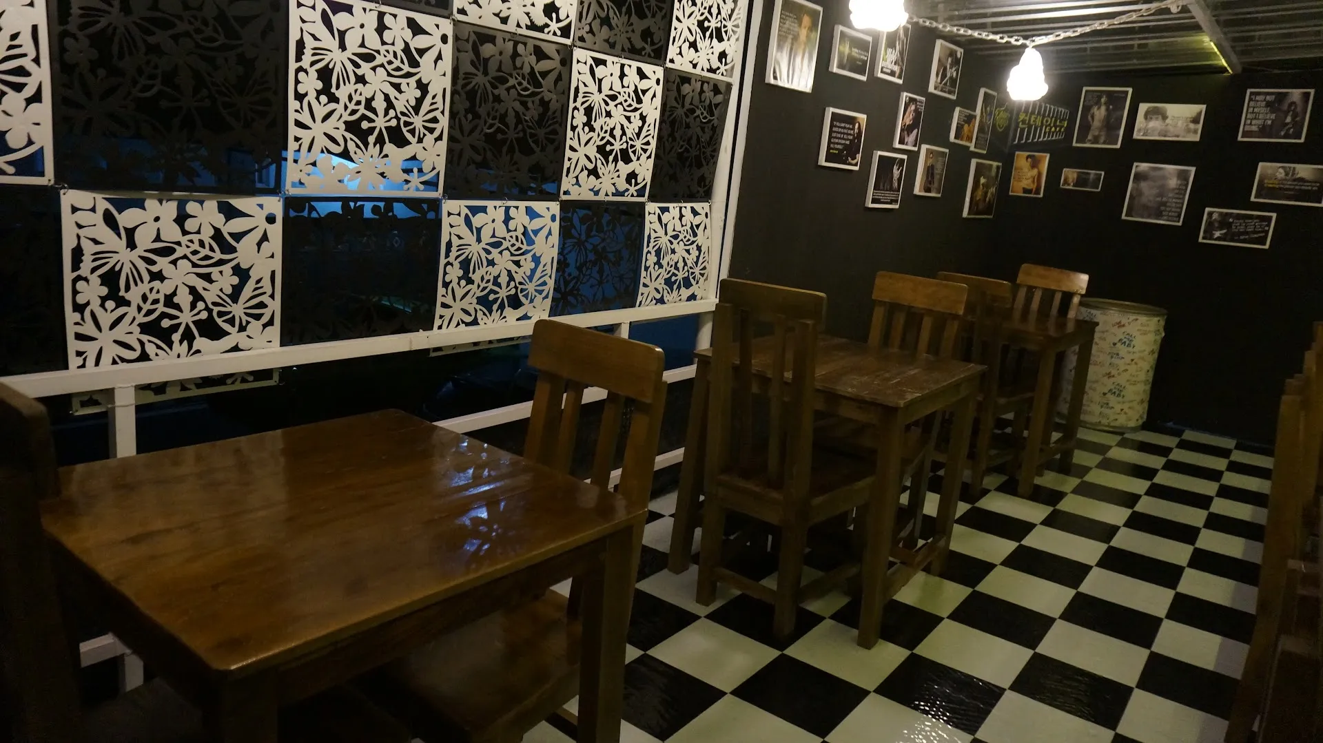 Road Runner Container Cafe