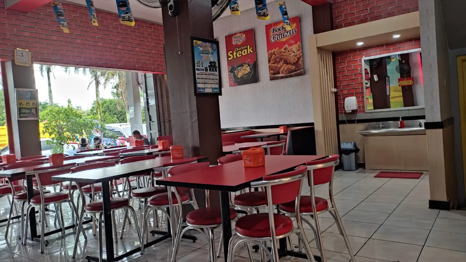 Rocket Chicken Juanda Cilacap