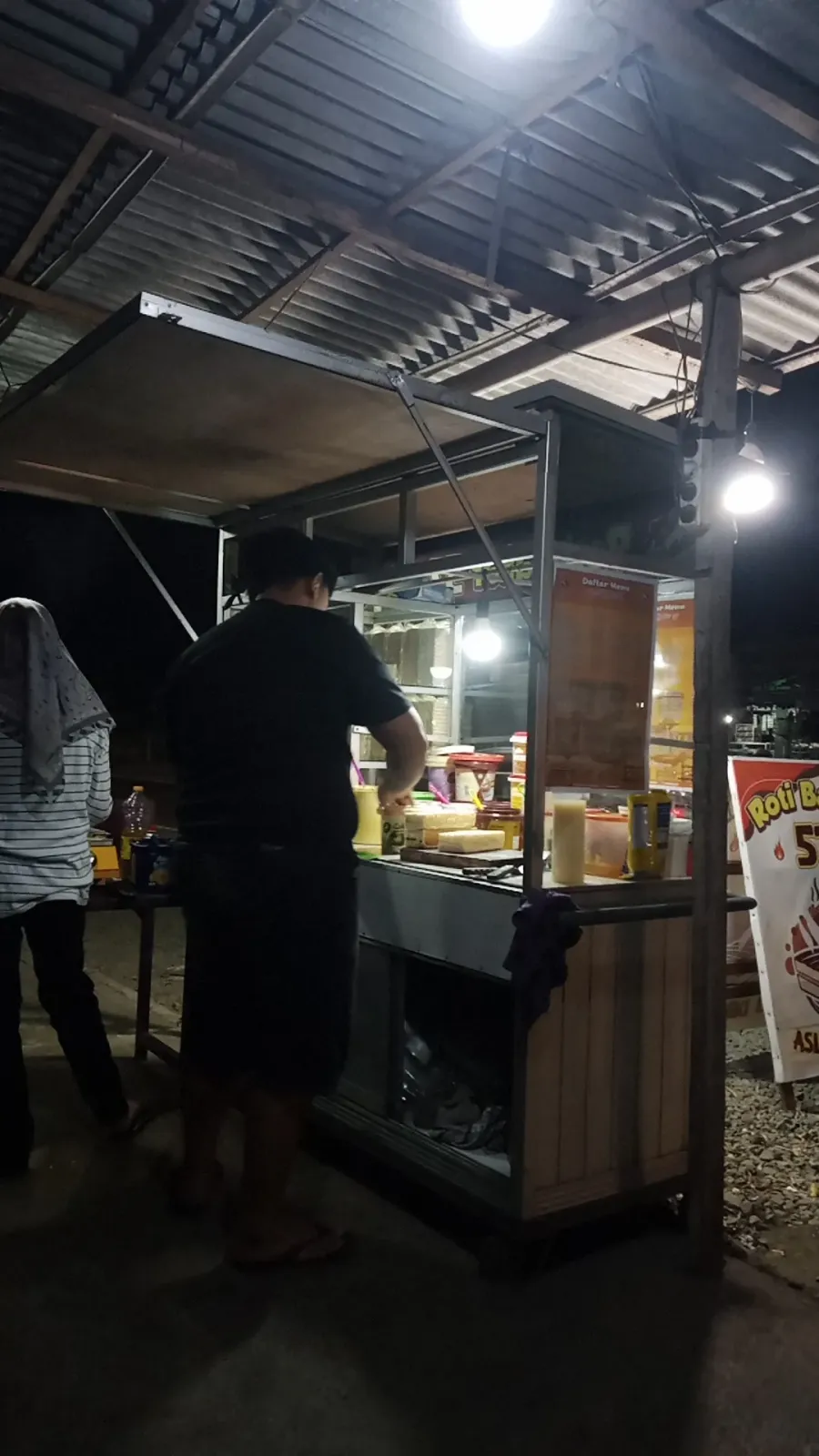 Roti Bakar 57