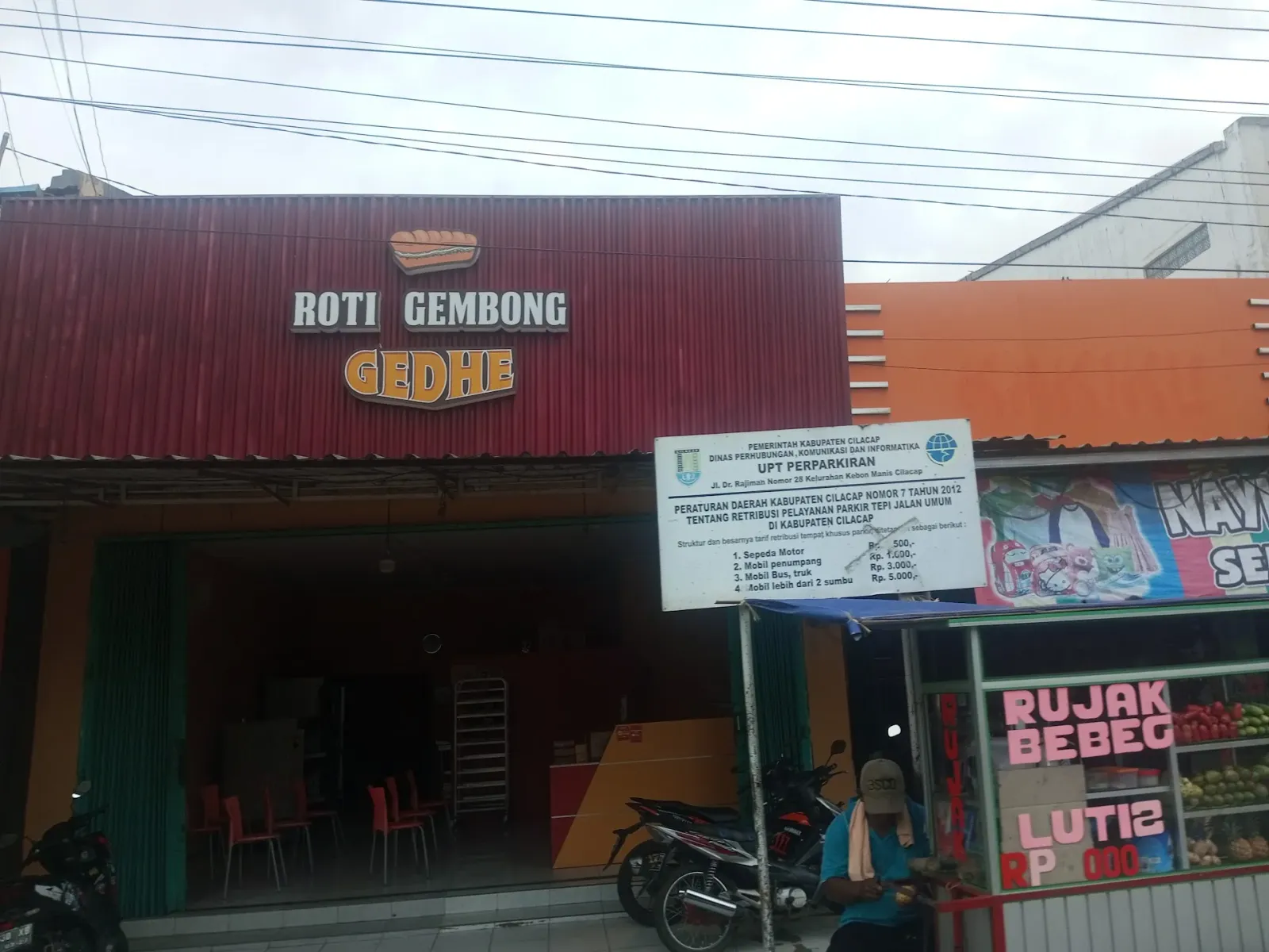 Roti Gembong Gedhe Kroya