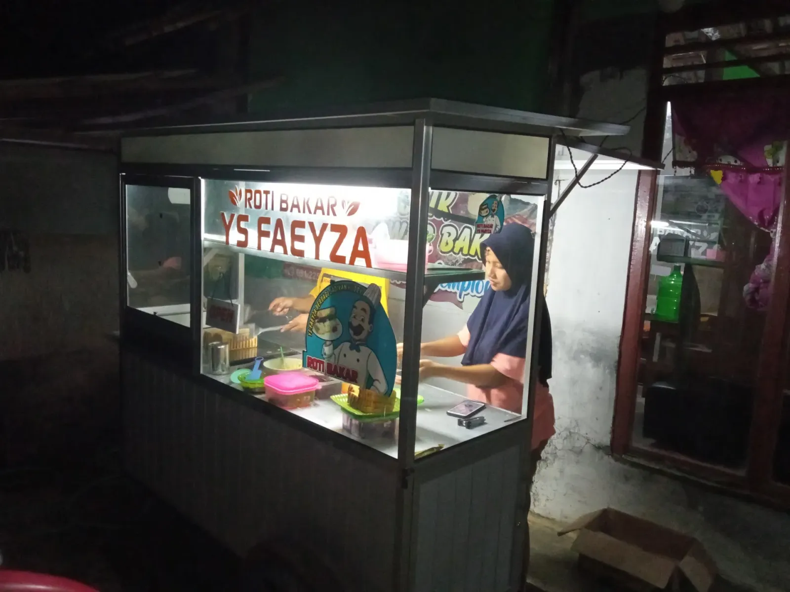 Roti Mak cemplon