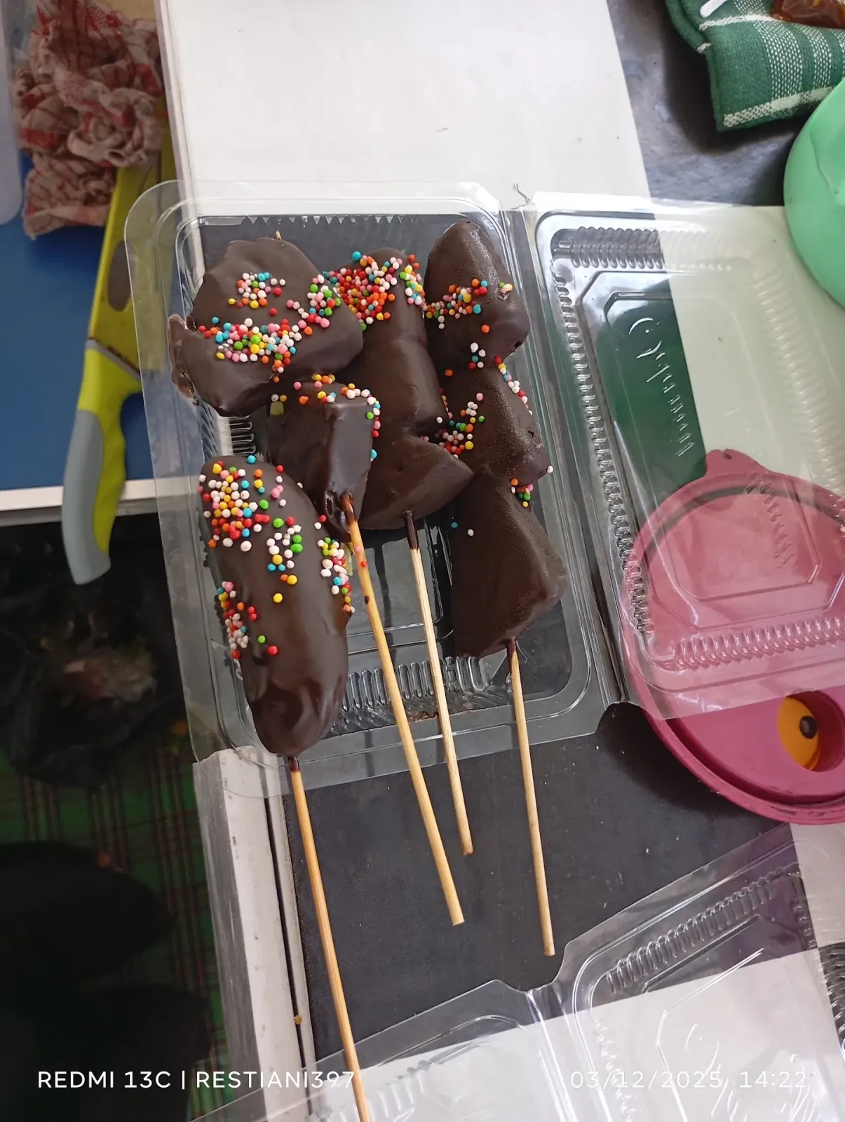 Rujak buah ( Lutis) & Es kul-kul ( sate buah),es jeruk peras, Es campur, Es alpokat kocok