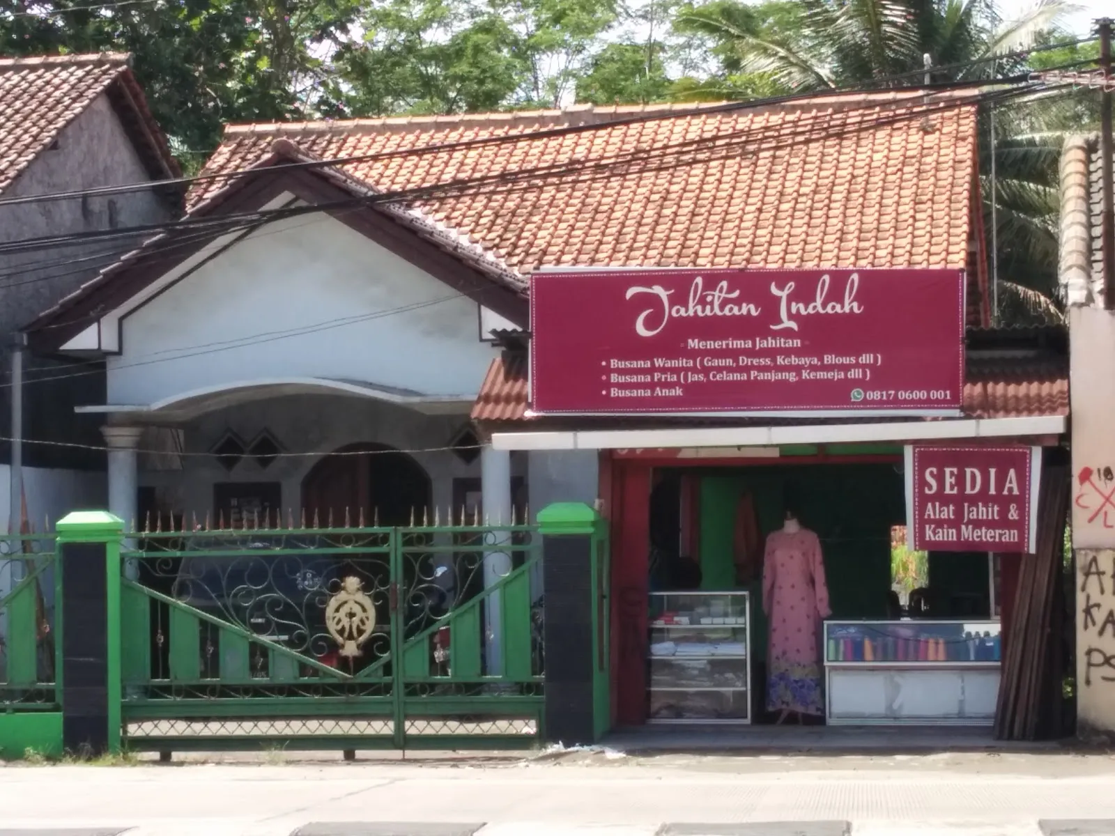 Rumah jahit Al Hikmah