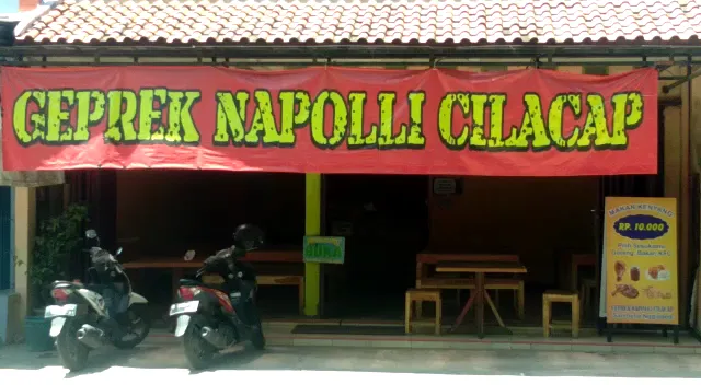 Rumah Makan Ayam Geprek Napolli