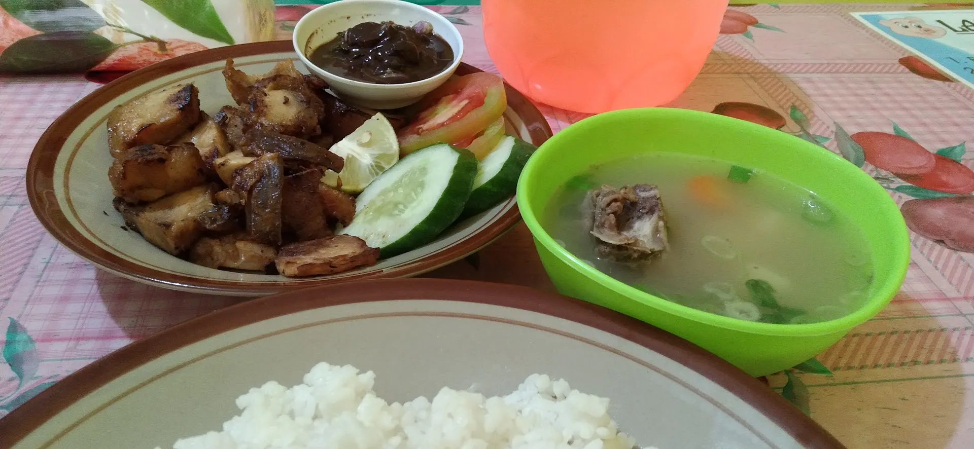 Rumah makan Babi panggang