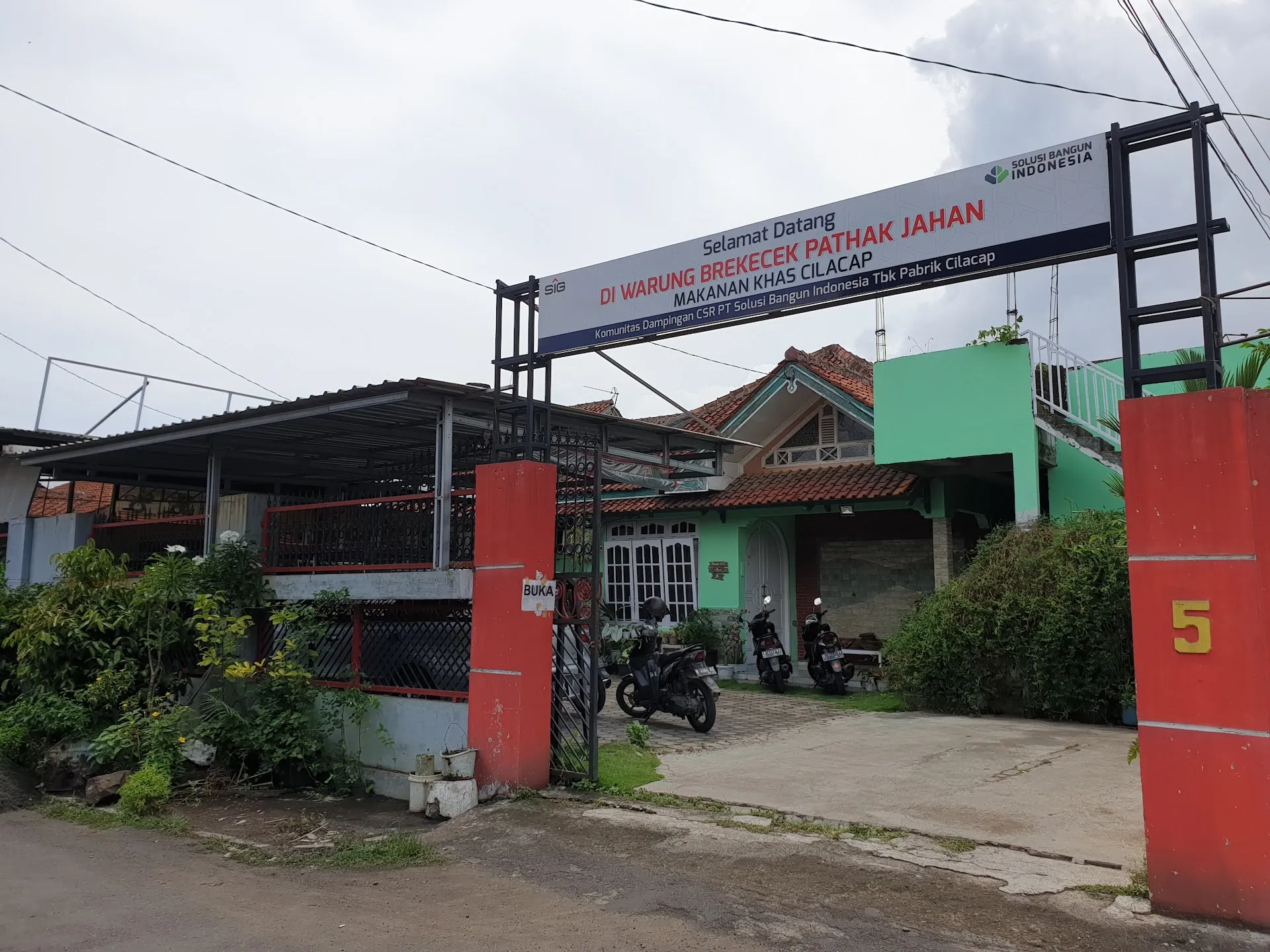 Rumah Makan Brekecek Pathak Jahan Bu WIDI