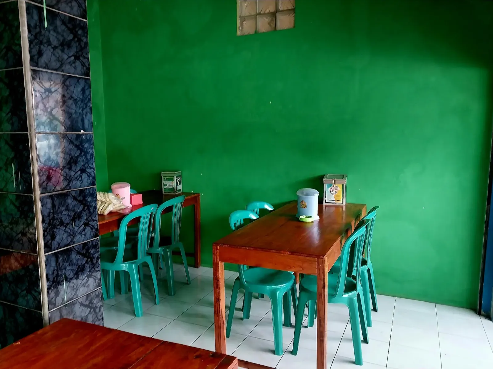 Rumah Makan Cahaya Minang