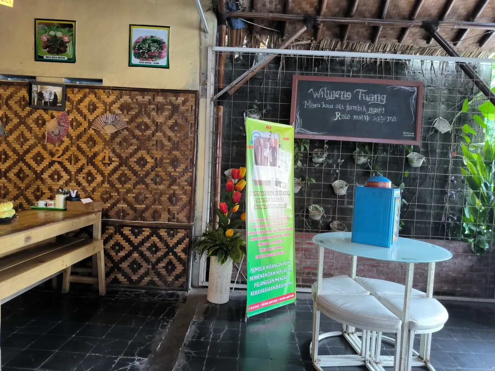 Rumah makan Dapur Ngebul Buncila