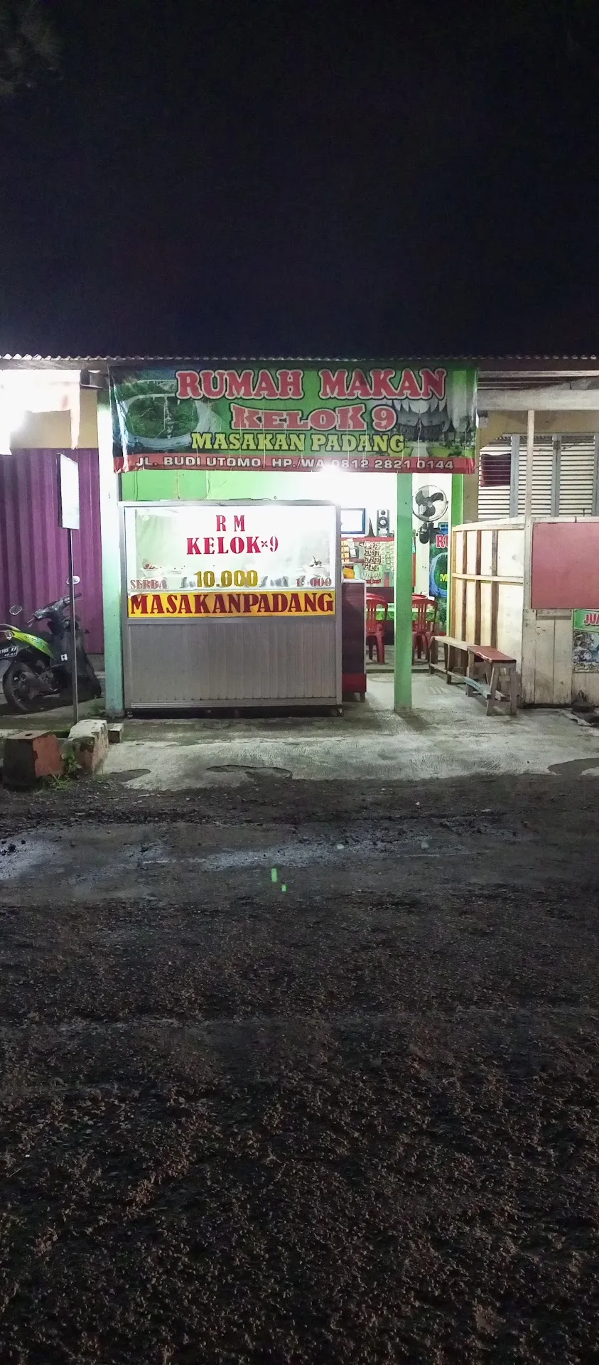 Rumah makan kelok9 masakan padang