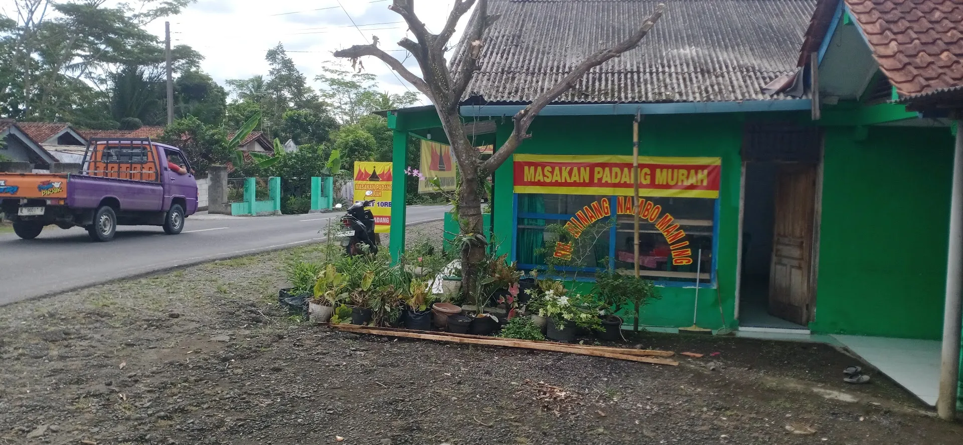 MINANG NAMBO MANING CIKEMBULAN RESTAURANT