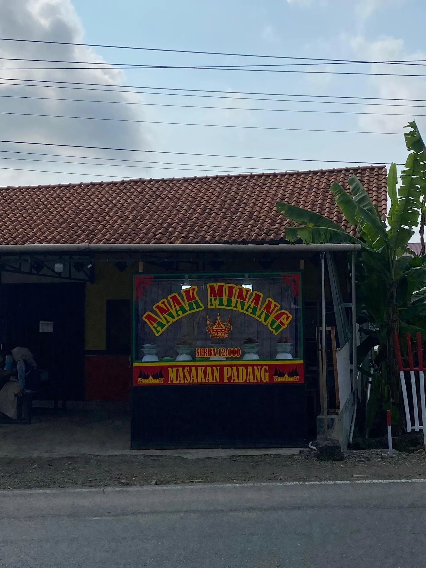 RUMAH MAKAN PADANG DELIMA JAYA