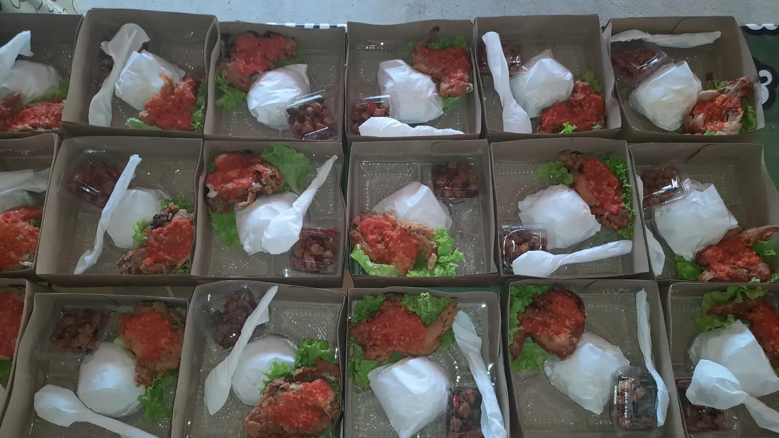 Rumah makan putri utamy