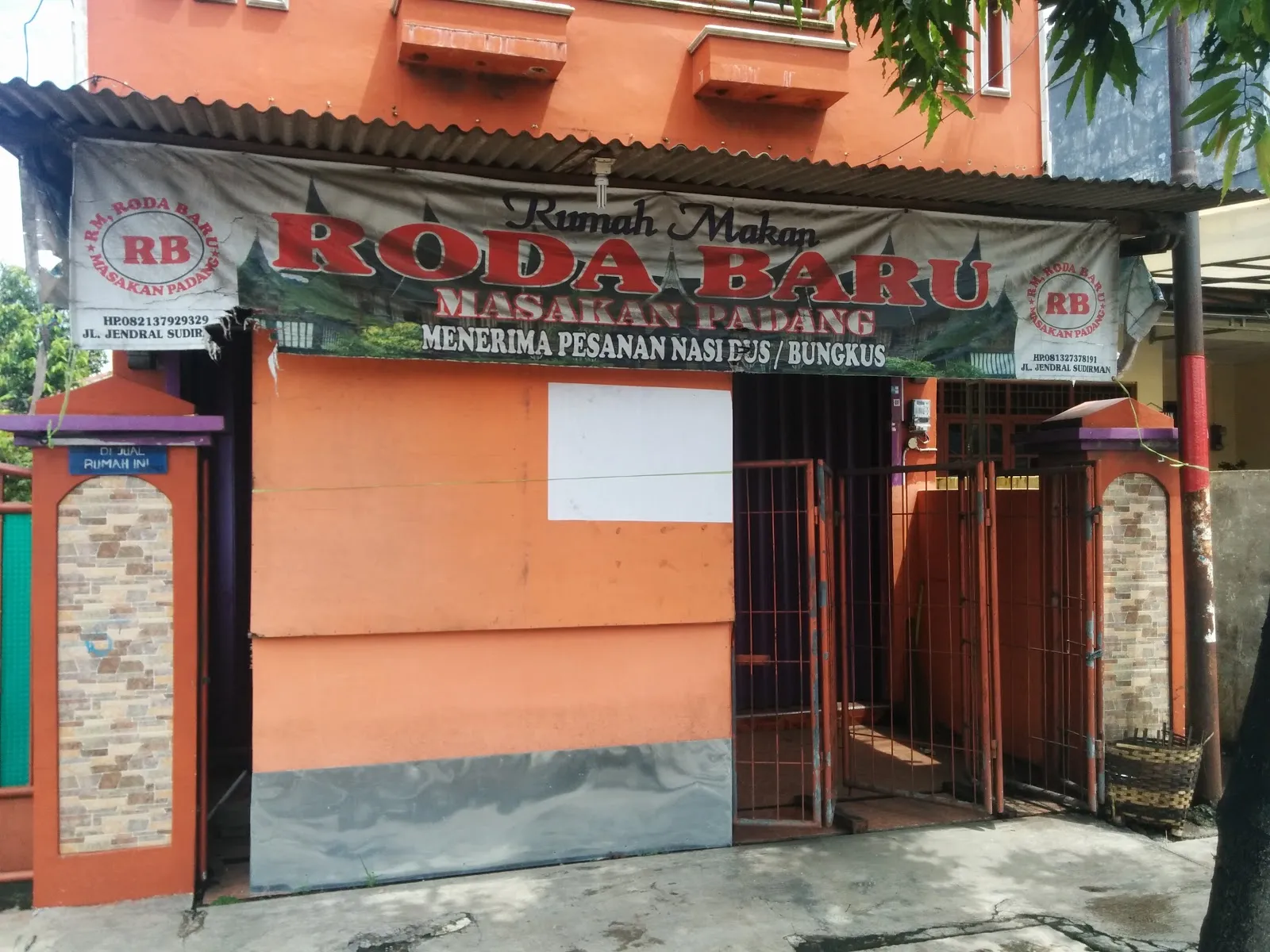 Rumah Makan Trio Minang Masakan Padang