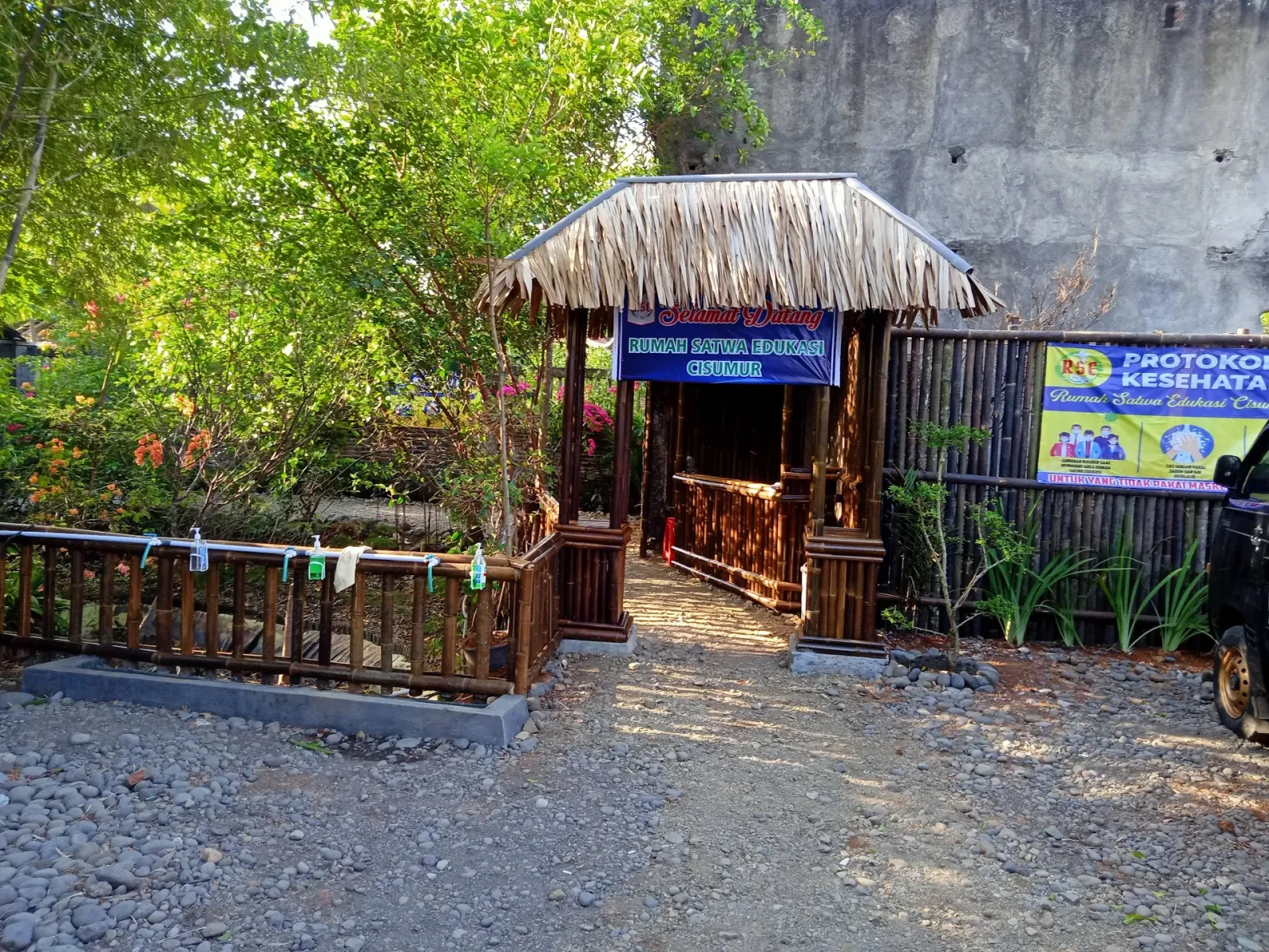 Rumah satwa edukasi