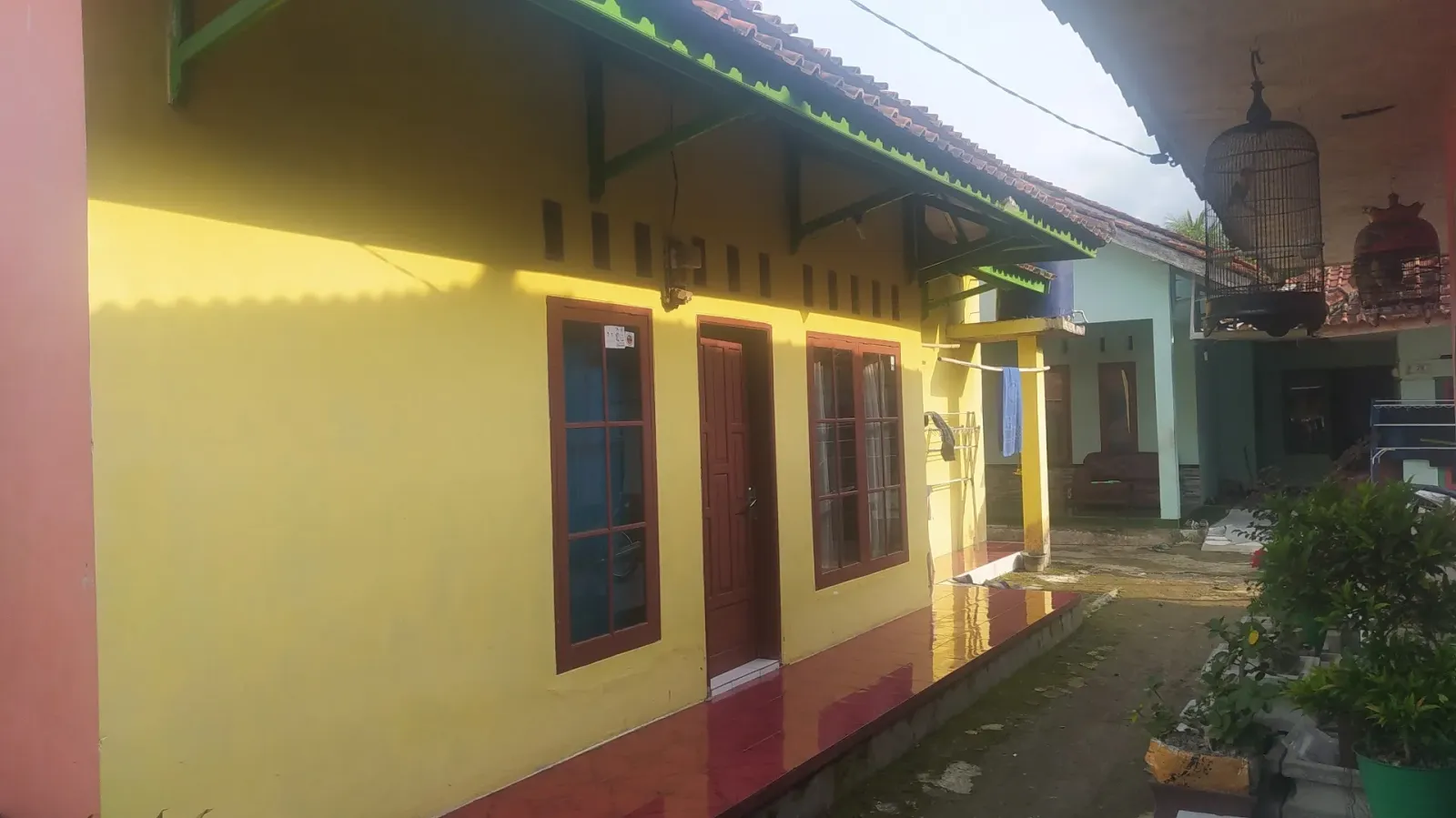 rumah tria